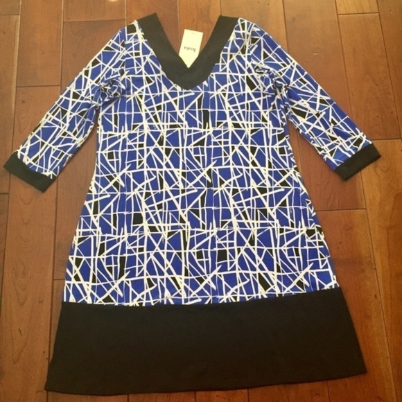 NWT Leota V-Cut 3/4 Sleeves Dress M - Picture 4 of 7